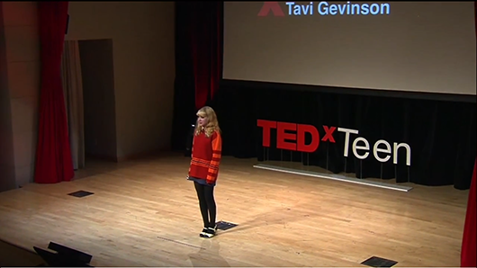 La charla TED de Tavi Gevinson: solo una adolescente tratando de entenderlo