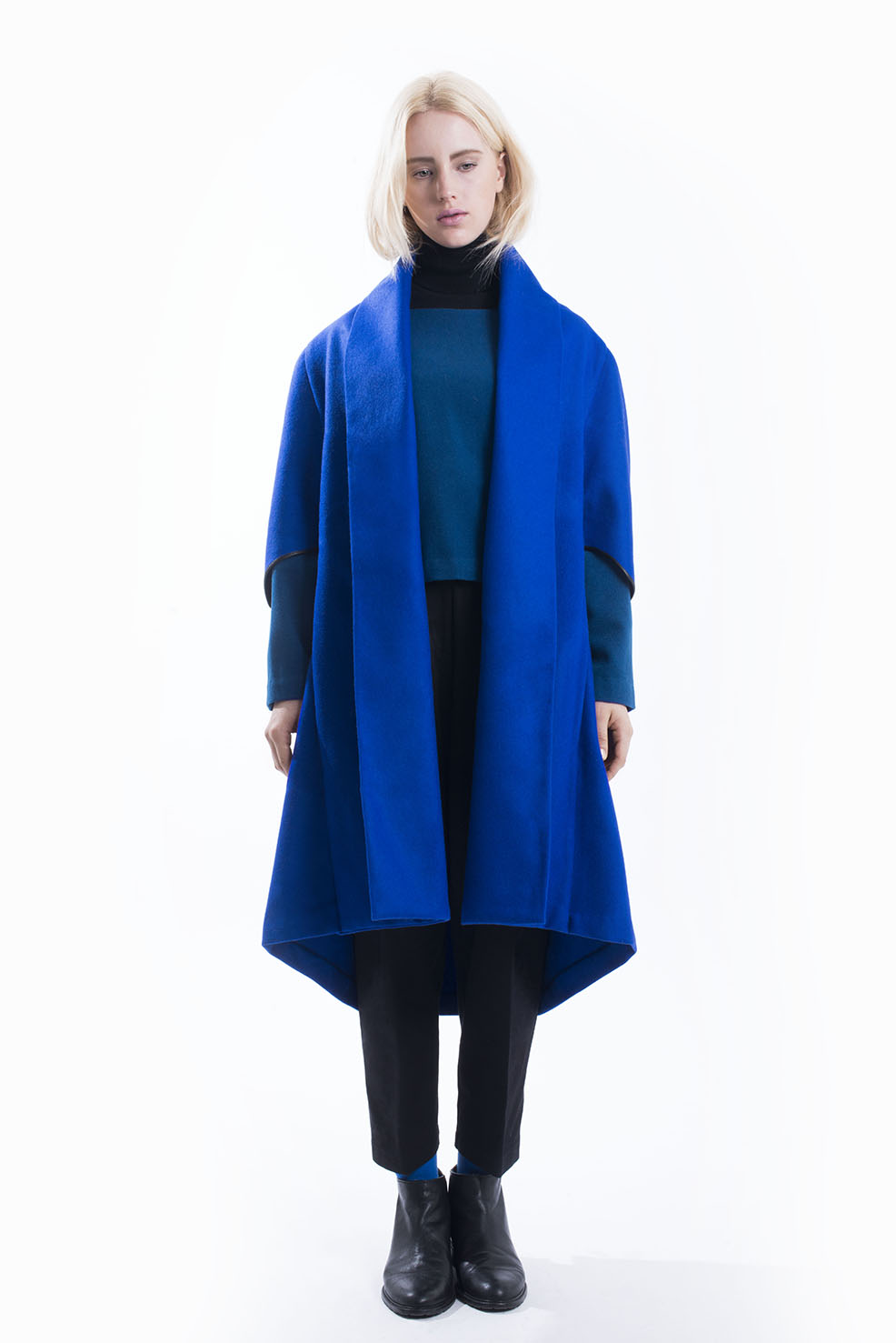 Abrigos y capas: La colección otoño/invierno 2014 de Vera Sielfeld
