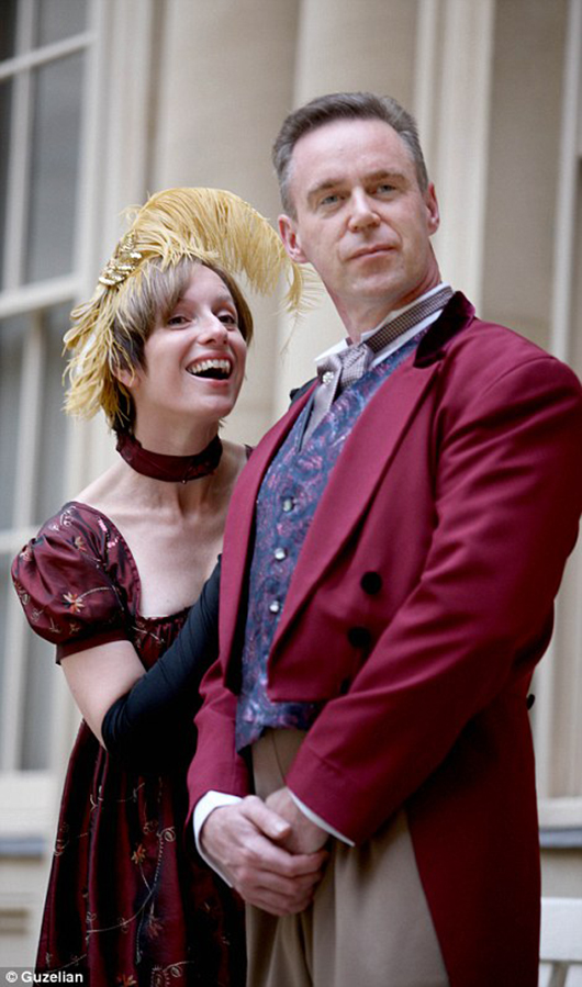 Jane Austen - Regency Ball-7 - Viste la Calle
