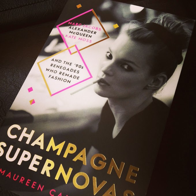 Moss, Jacobs y McQueen en Champagne Supernovas: Crónicas sobre talentos de la moda