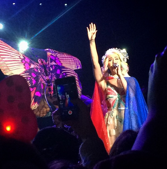 El vestuario de pasarela de Katy Perry en su primer concierto en Chile