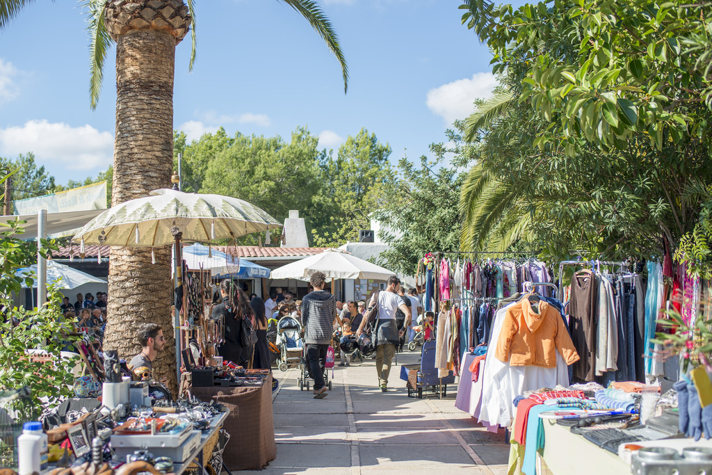 Moda en Ibiza: Mercadillos y boutiques que puedes ir a recorrer gracias a Heineken