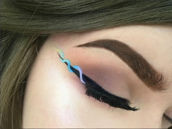 Helix Eyeliner, el delineado con efecto 3D que es boom en Instagram