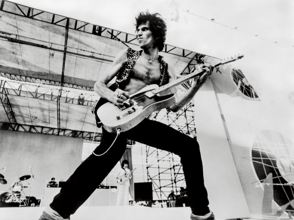 Repasamos el estilo del legendario Keith Richards, antes que llegue a Chile con The Rolling Stones