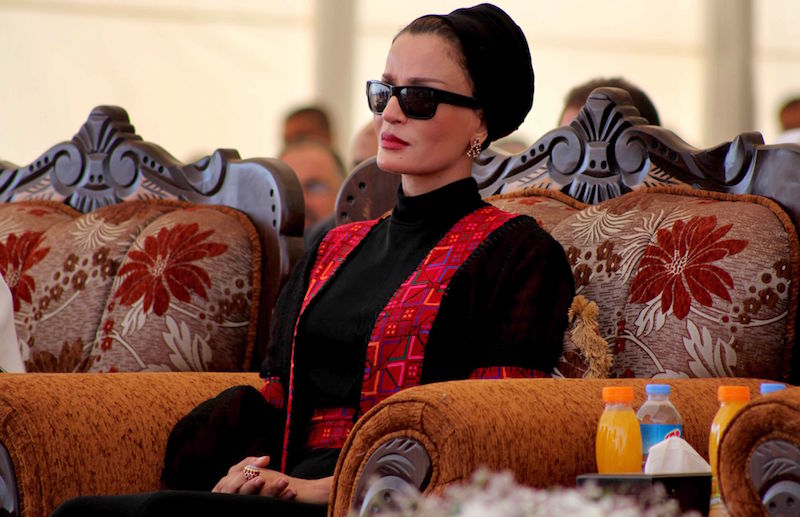 El peculiar estilo de Mozah Bint Nasser, la ex jequesa de Qatar