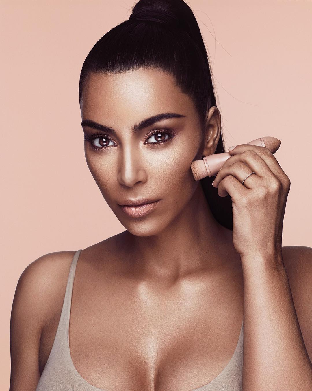 La nueva línea de belleza de Kim Kardashian West ¿Competirá con Kylie Jenner?