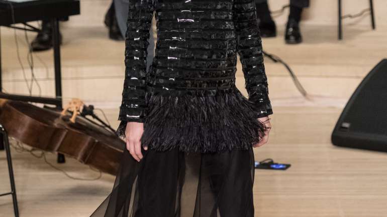 Chanel Pre-Fall 2018: Karl vuelve a sus raíces