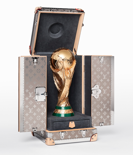 Louis Vuitton y el fútbol: Su lujosa colección junto a la FIFA