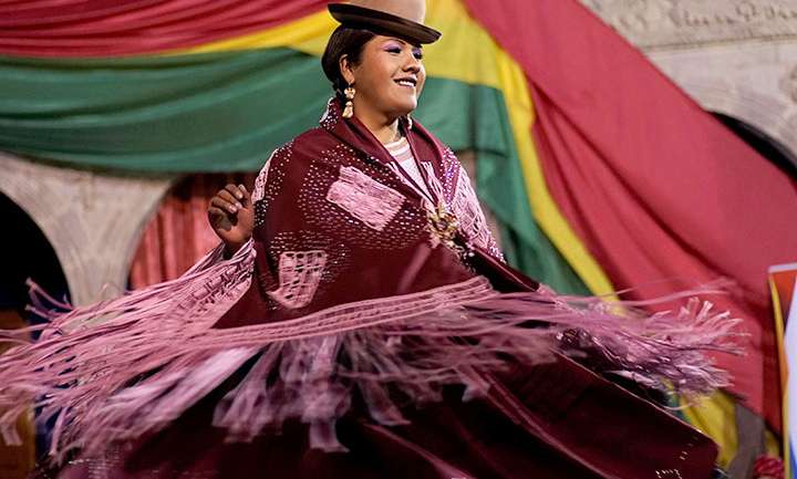 Miss Chola Transformista 2018: Tradiciones bolivianas para un nuevo mundo