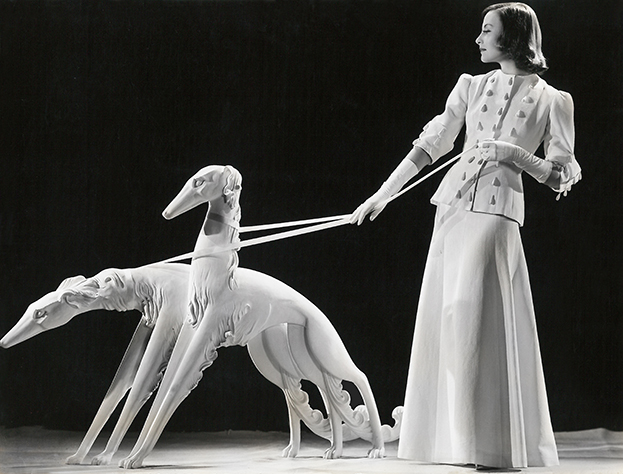 “Night and Day: 1930s Fashion and Photographs”, la exhibición que muestra lo mejor de esa década