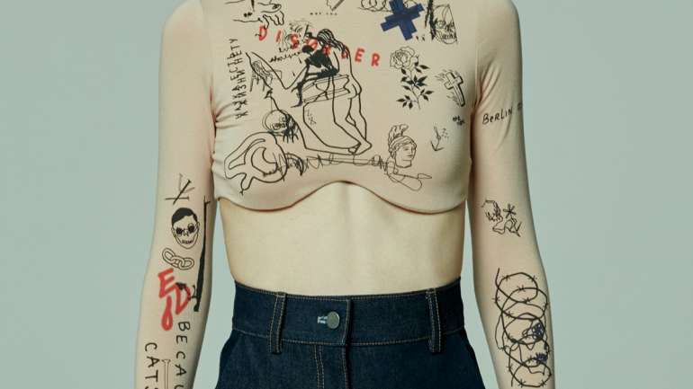 TATTOOSWEATERS, una firma que une la ropa con los tatuajes