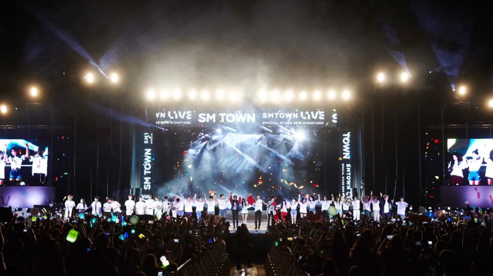 Mi paso por SMTown Live en Chile o cómo entender el K-pop como “no – fan”
