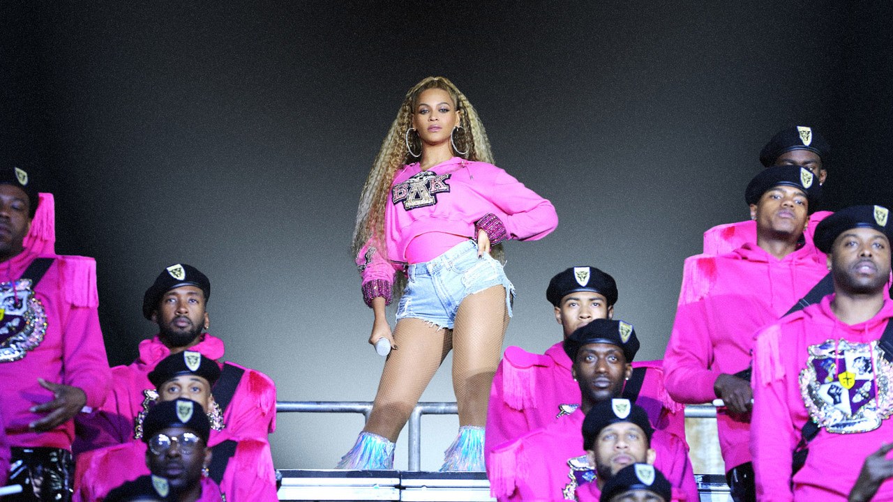 Beyoncé lanza merch inspirada en su show “Homecoming”