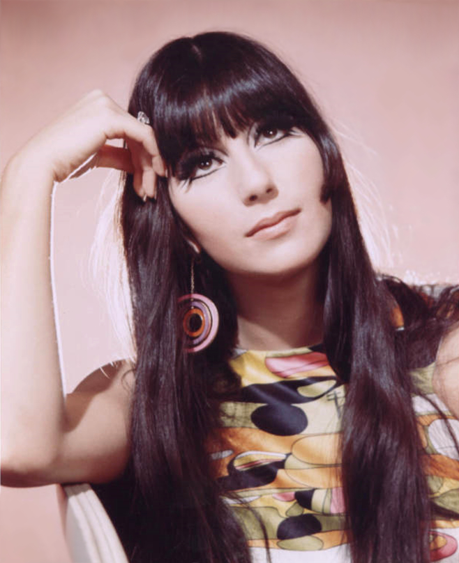 Feliz cumpleaños Cher: Inspirémonos con sus looks de los ’60
