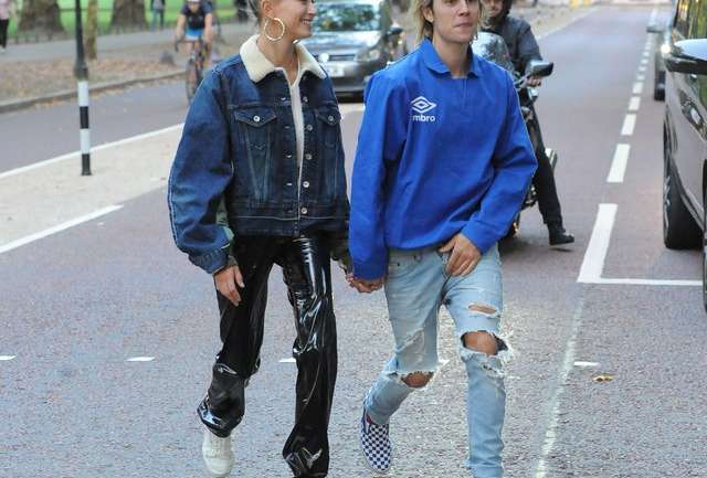 Los looks más icónicos de Justin y Hailey Bieber