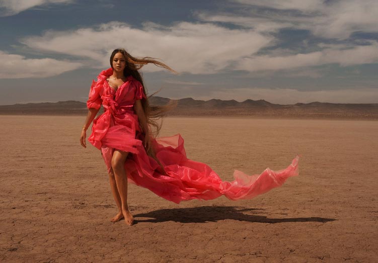 Todos los looks que utilizó Beyoncé en su video “Spirit”