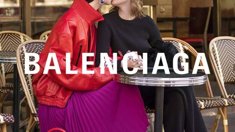 La nueva campaña de Balenciaga: Puro amor