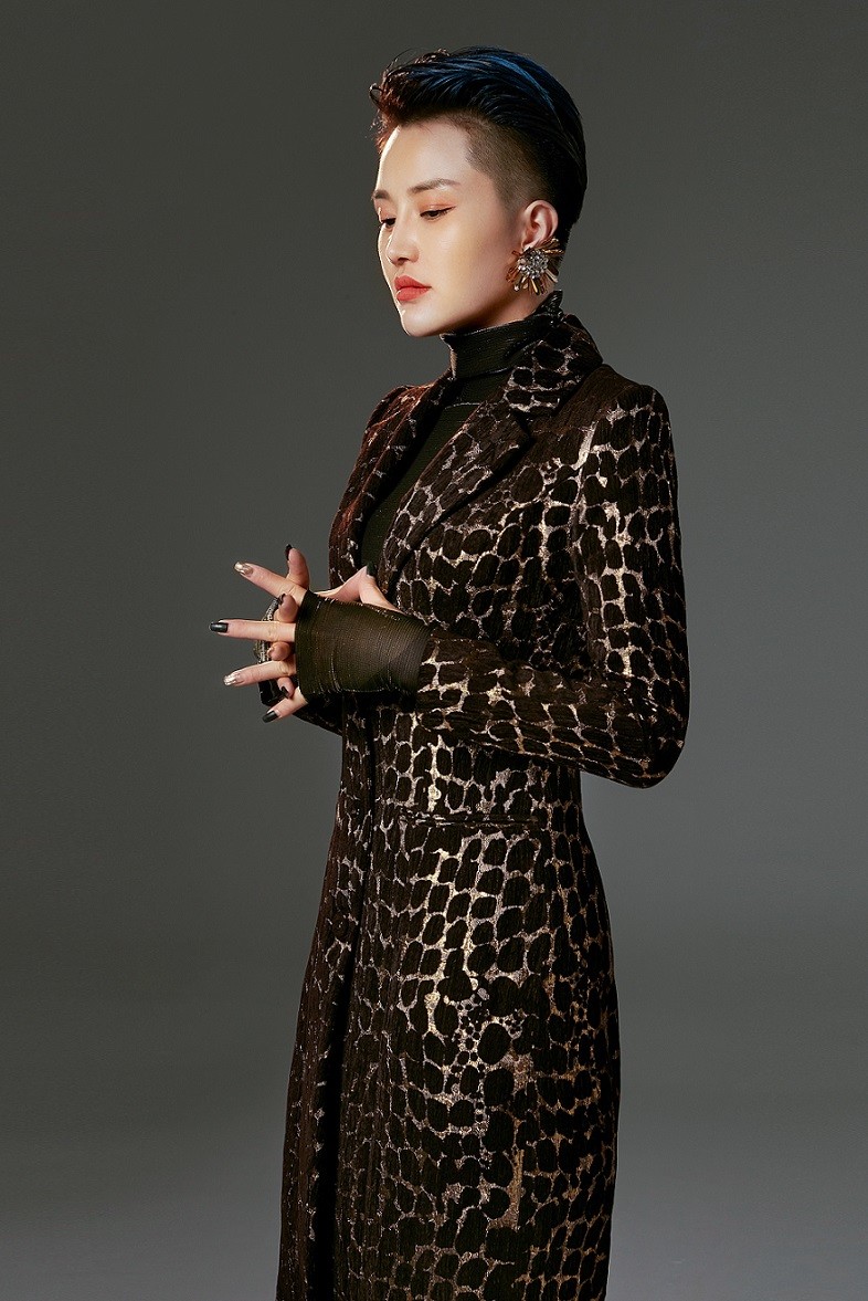 La moda también se suma a Tiktok y la diseñadora asiática Loora Wang es un ejemplo