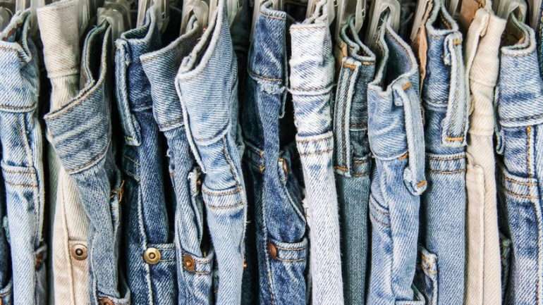 Seis consejos para guardar tus jeans en el clóset correctamente