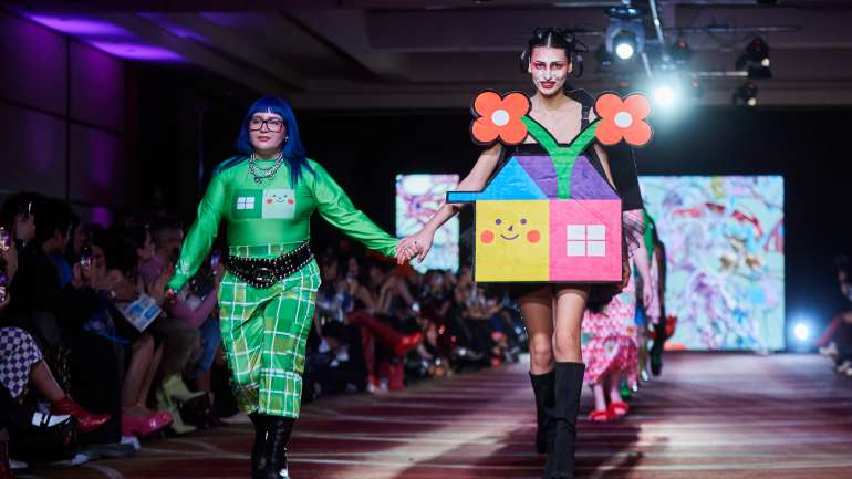 VisteLaCalle Catwalk P/V 2025 en el Hotel Sheraton: Mima Zamall