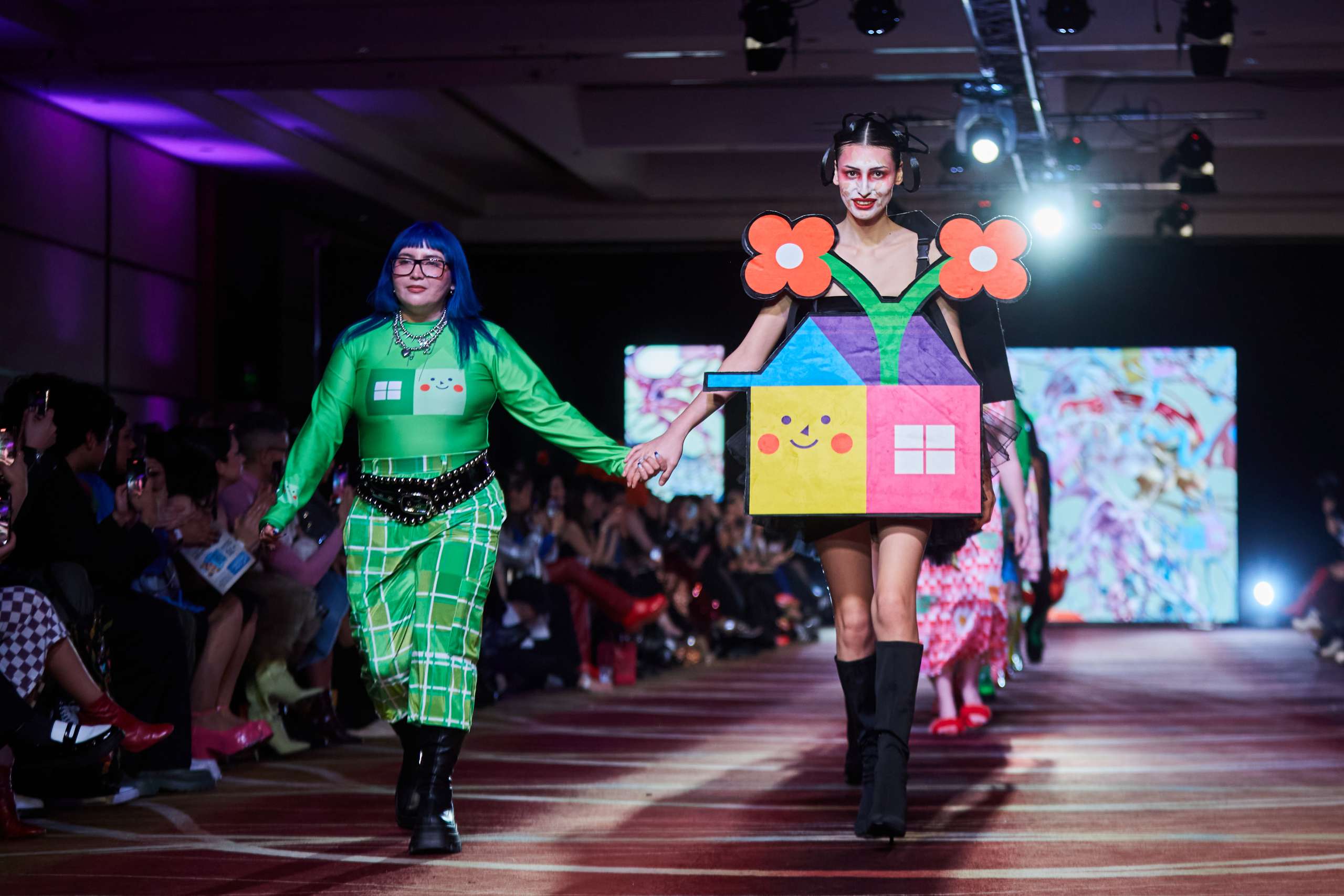 VisteLaCalle Catwalk P/V 2025 en el Hotel Sheraton: Mima Zamall