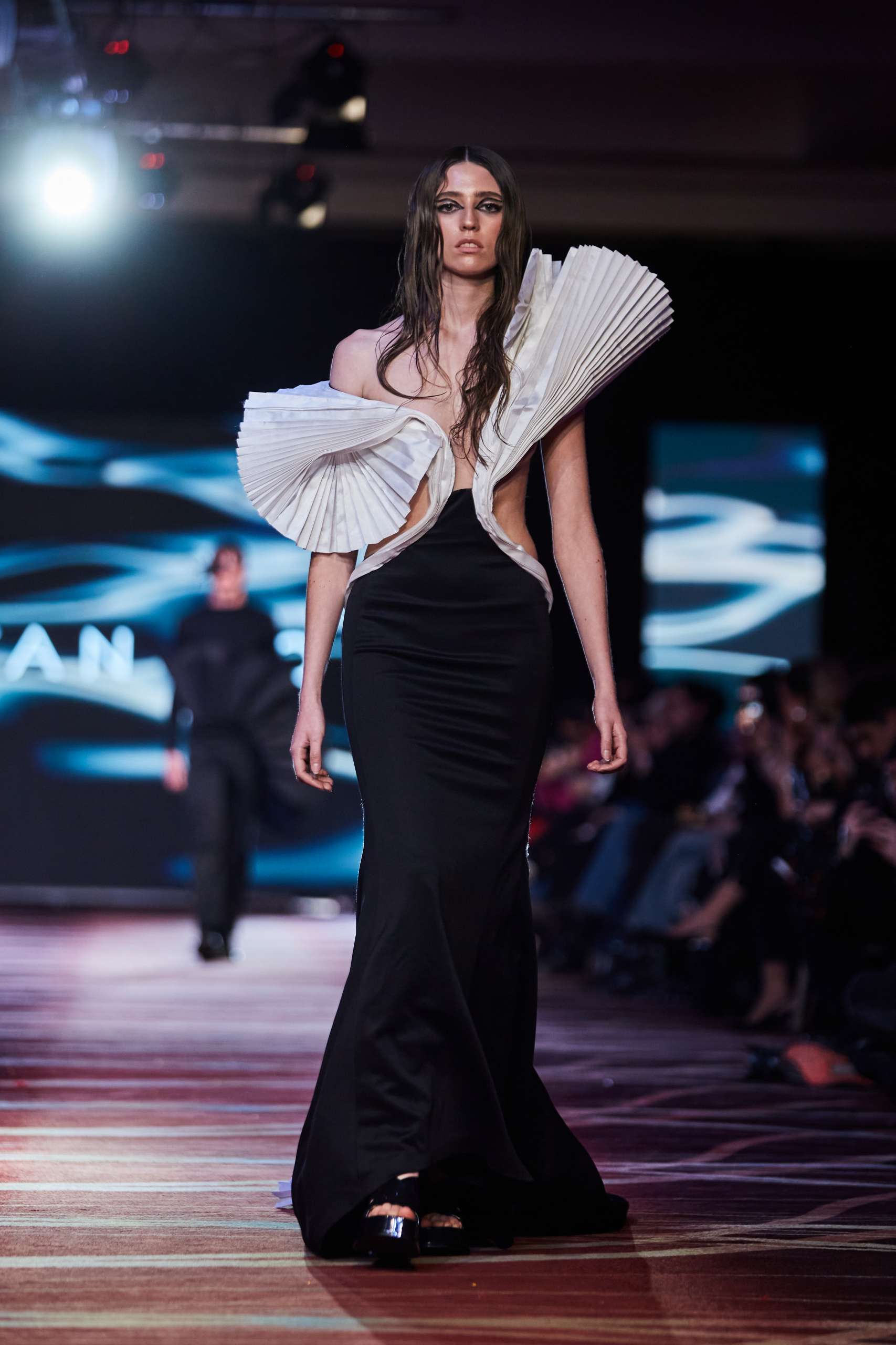 VisteLaCalle Catwalk P/V 2025 en el Hotel Sheraton: Bryan Bo